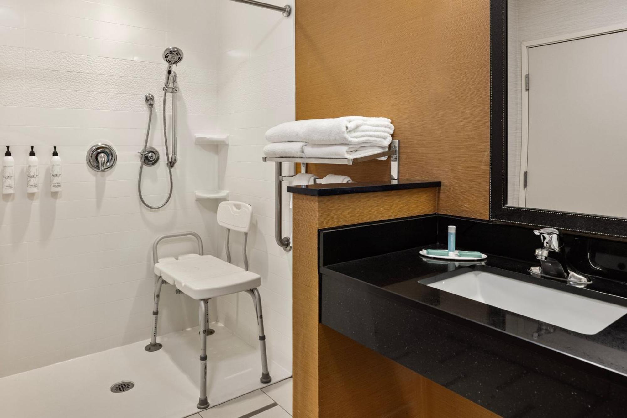Fairfield Inn & Suites By Marriott Waterloo Cedar Falls Exteriér fotografie
