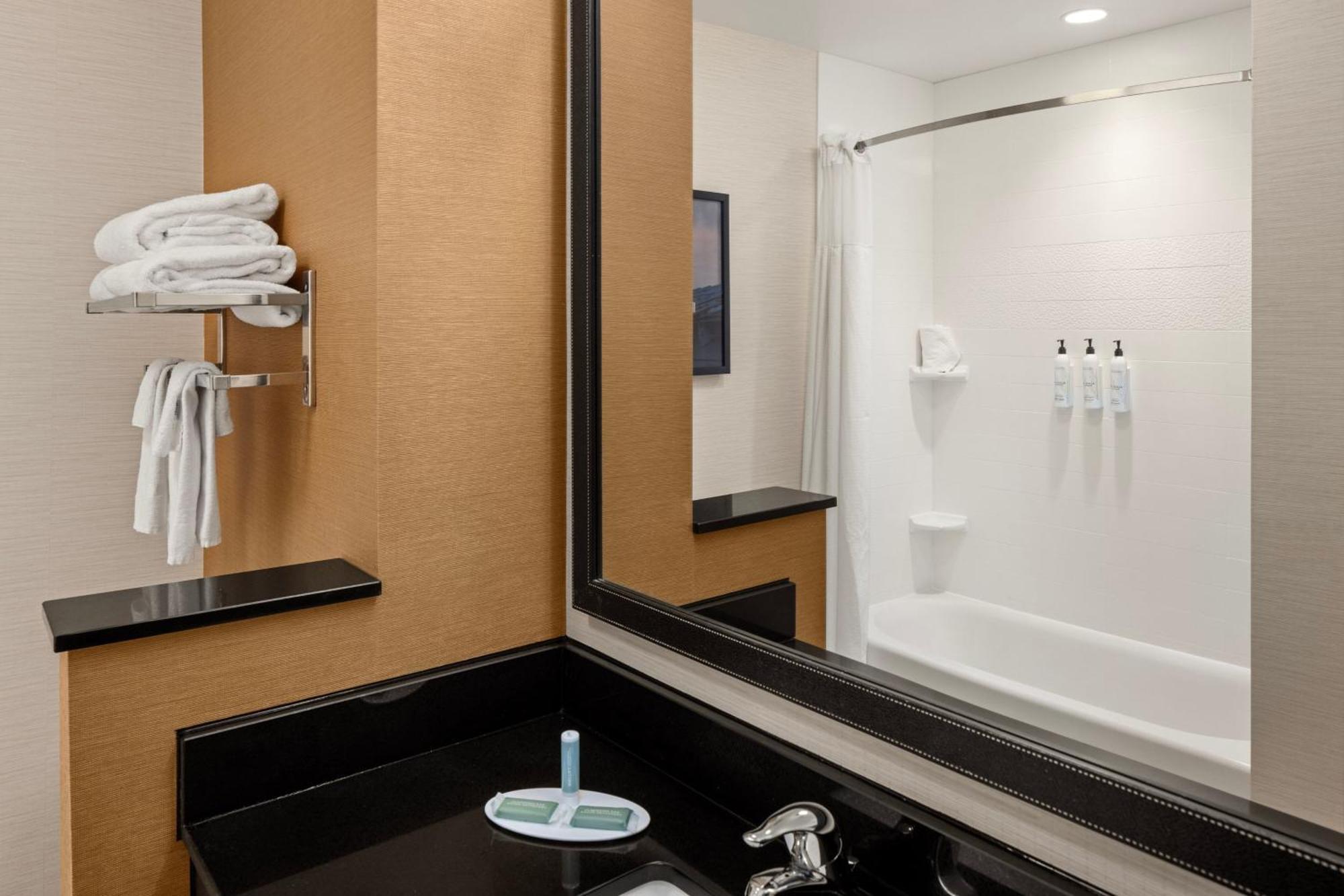 Fairfield Inn & Suites By Marriott Waterloo Cedar Falls Exteriér fotografie