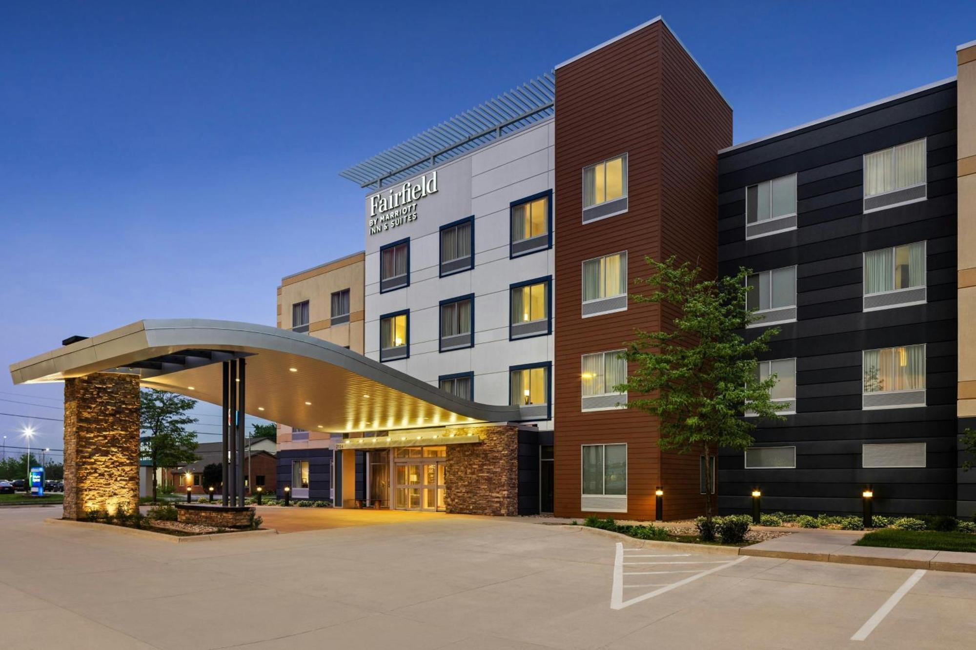 Fairfield Inn & Suites By Marriott Waterloo Cedar Falls Exteriér fotografie