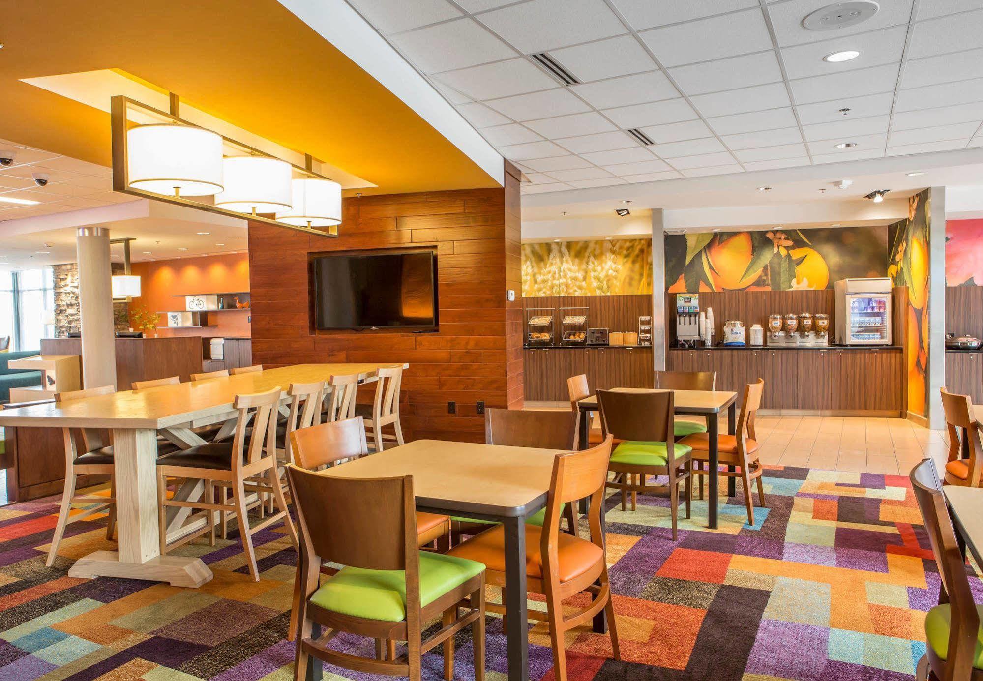 Fairfield Inn & Suites By Marriott Waterloo Cedar Falls Exteriér fotografie